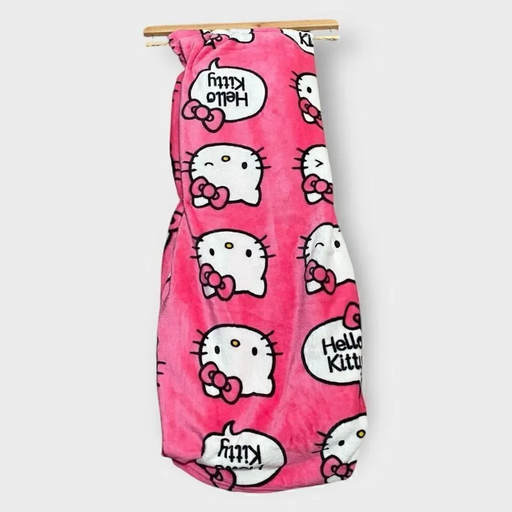 Hello Kitty Sanrio “Chat Bubble” Plush Silk Touch Pink Throw Blanket 50